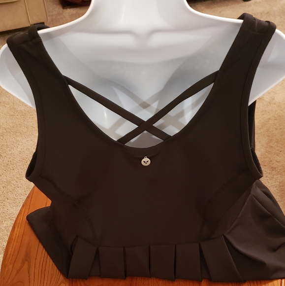 Lane Bryant "Livi Active" black racerback top - size 14/16 - Picture 4 of 9